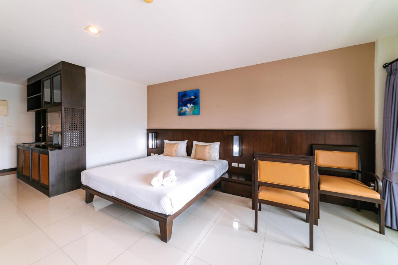 Ratana Hotel Sakdidet, Phuket Town Exterior photo